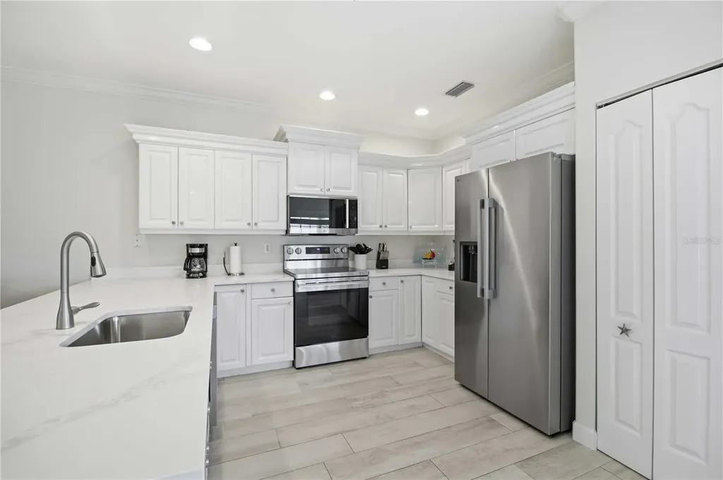 215 81st Street Holmes Beach FL 34217