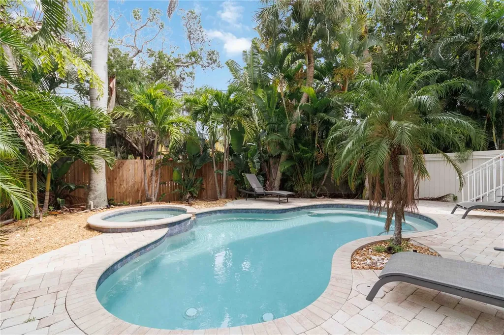 215 81st Street Holmes Beach FL 34217