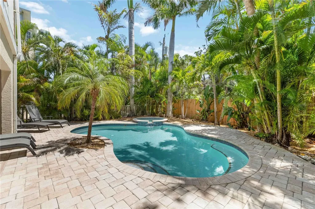 215 81st Street Holmes Beach FL 34217