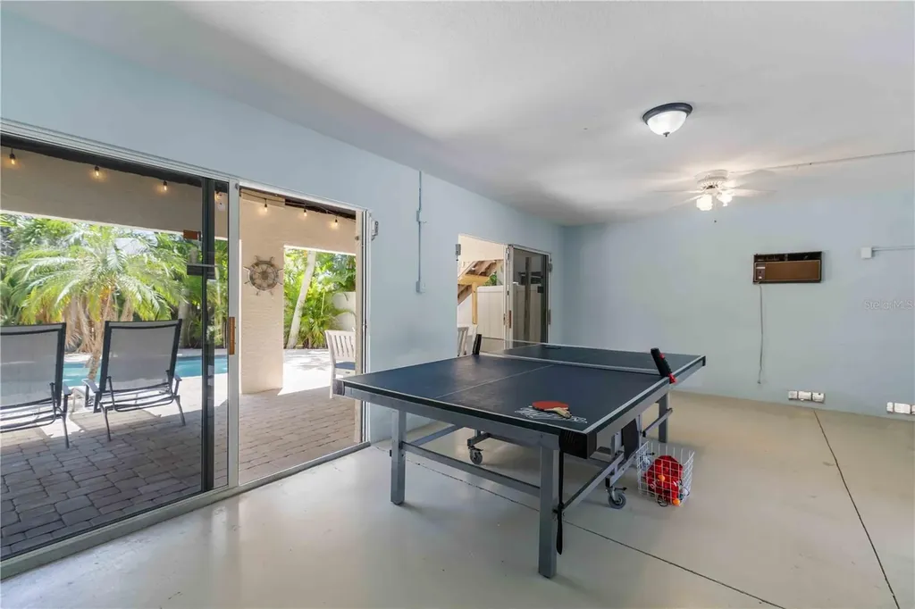 215 81st Street Holmes Beach FL 34217