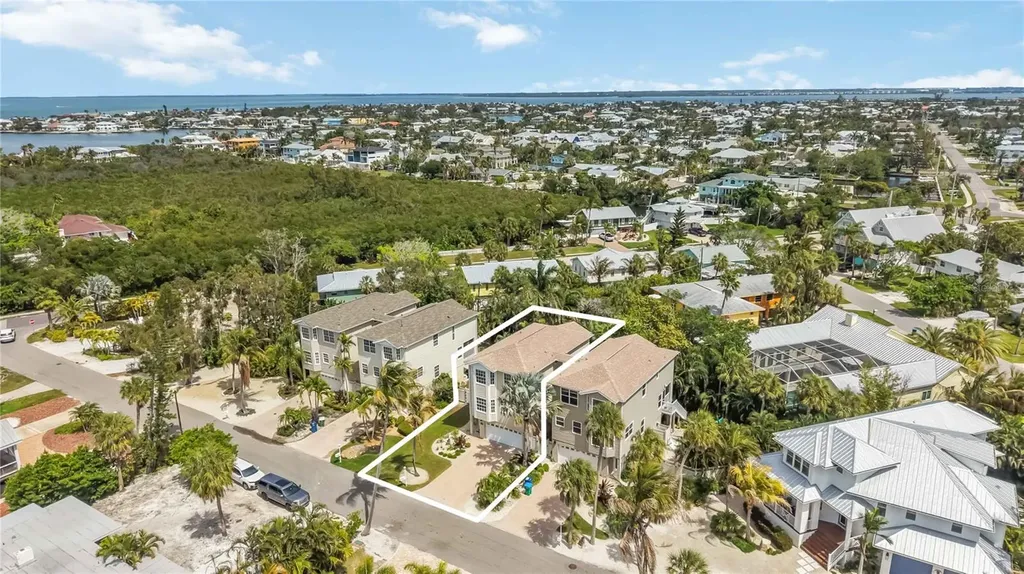 215 81st Street Holmes Beach FL 34217
