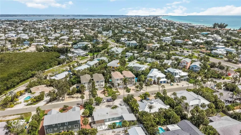 215 81st Street Holmes Beach FL 34217