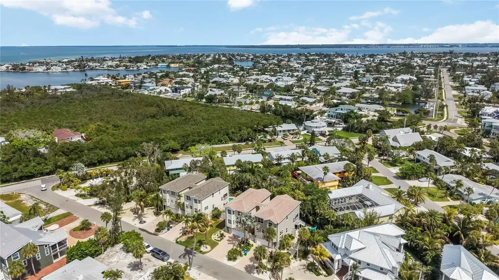 215 81st Street Holmes Beach FL 34217