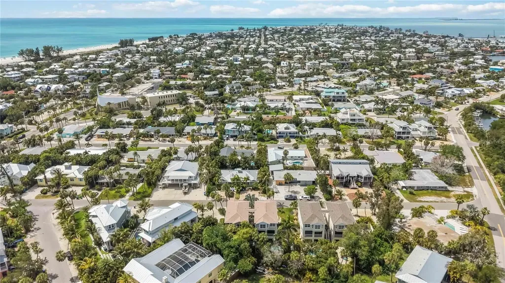 215 81st Street Holmes Beach FL 34217