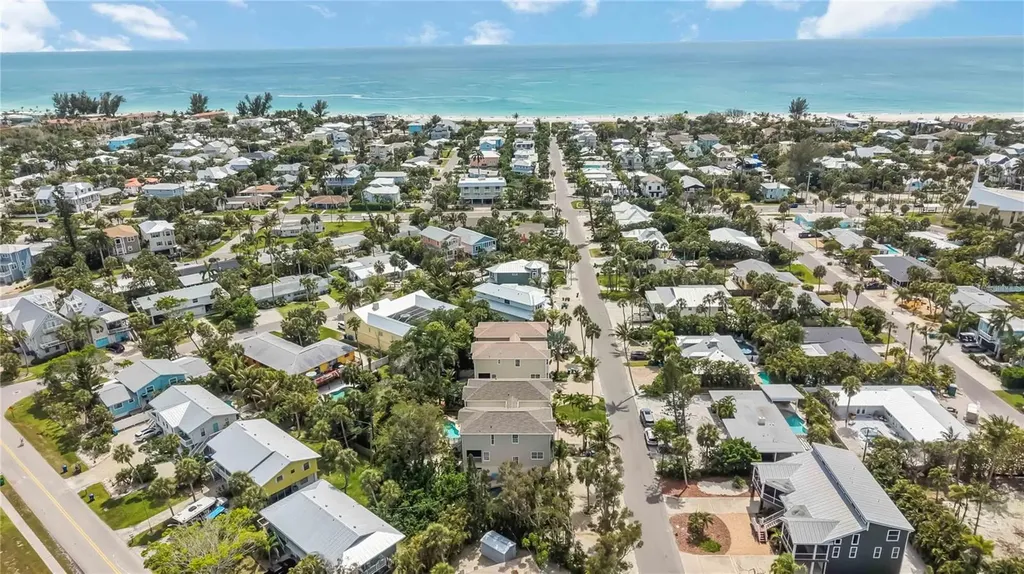215 81st Street Holmes Beach FL 34217