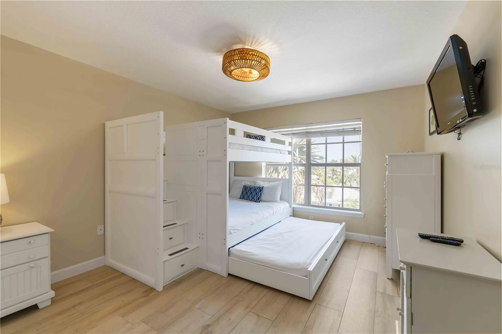 215 81st Street Holmes Beach FL 34217