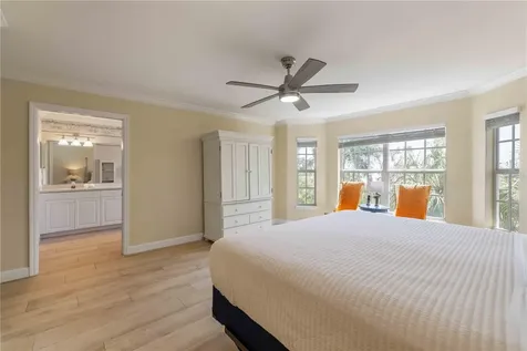 215 81st Street Holmes Beach FL 34217