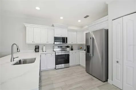 215 81st Street Holmes Beach FL 34217
