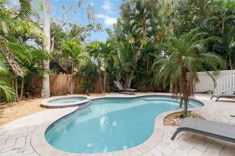 215 81st Street Holmes Beach FL 34217