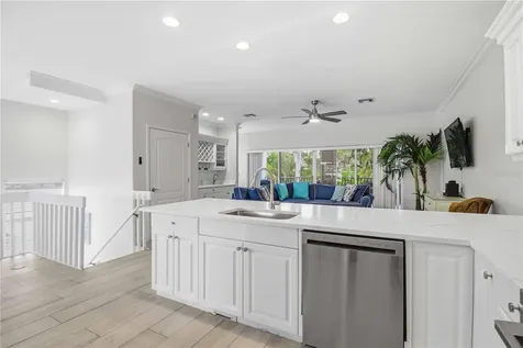 215 81st Street Holmes Beach FL 34217