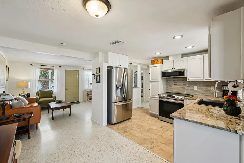 4201 Beacon Square Drive Holiday FL 34691