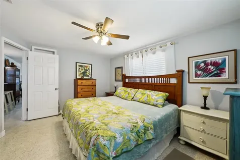 4201 Beacon Square Drive Holiday FL 34691