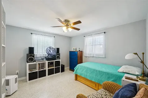 4201 Beacon Square Drive Holiday FL 34691