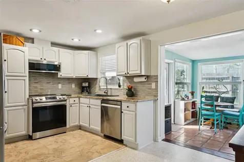 4201 Beacon Square Drive Holiday FL 34691