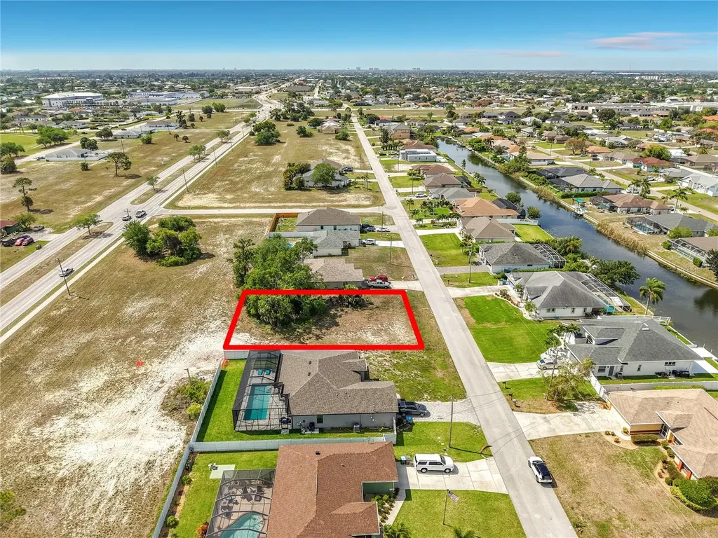1305 SW 8th Place Cape Coral FL 33991