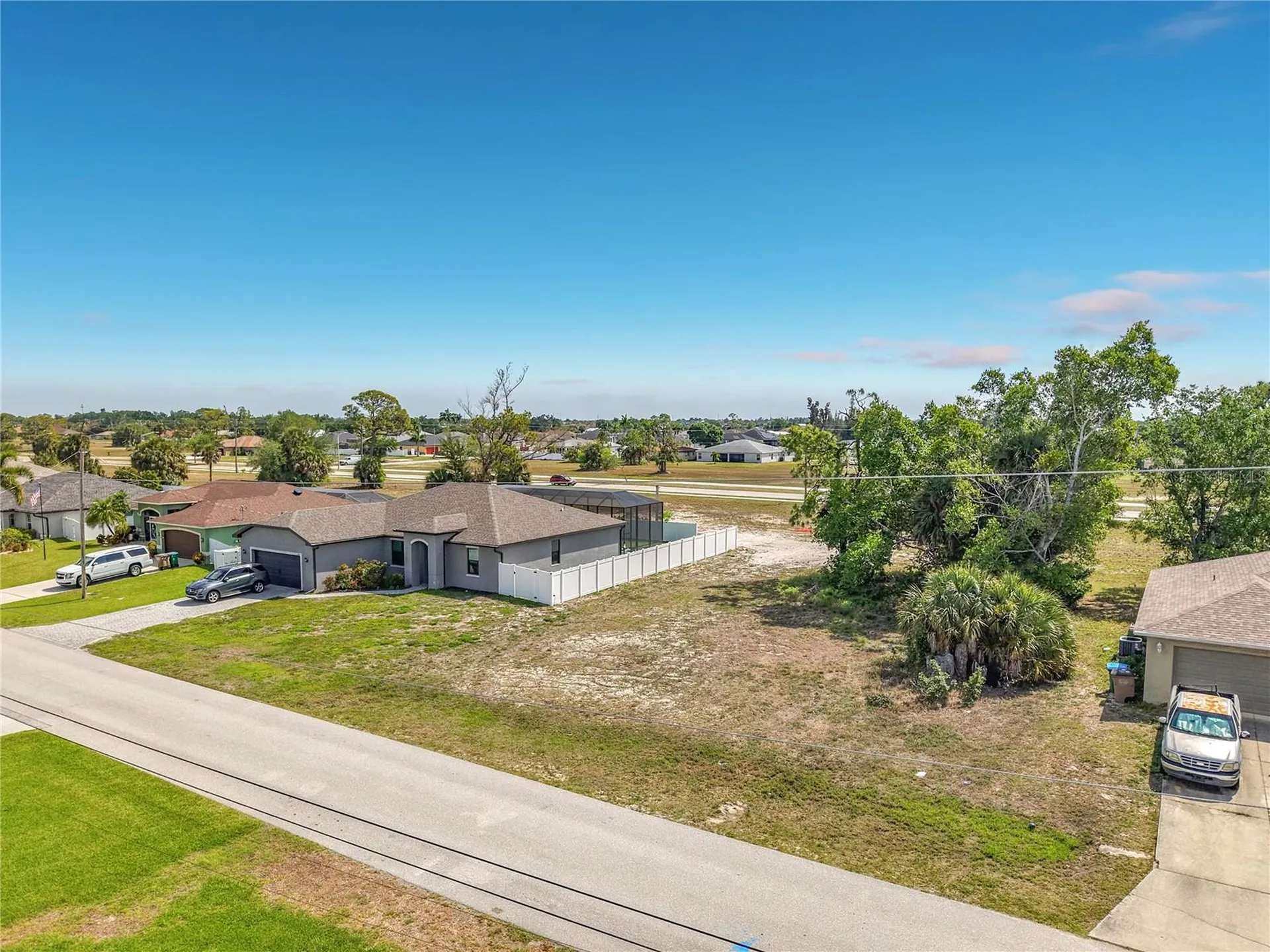 1305 SW 8th Place Cape Coral FL 33991