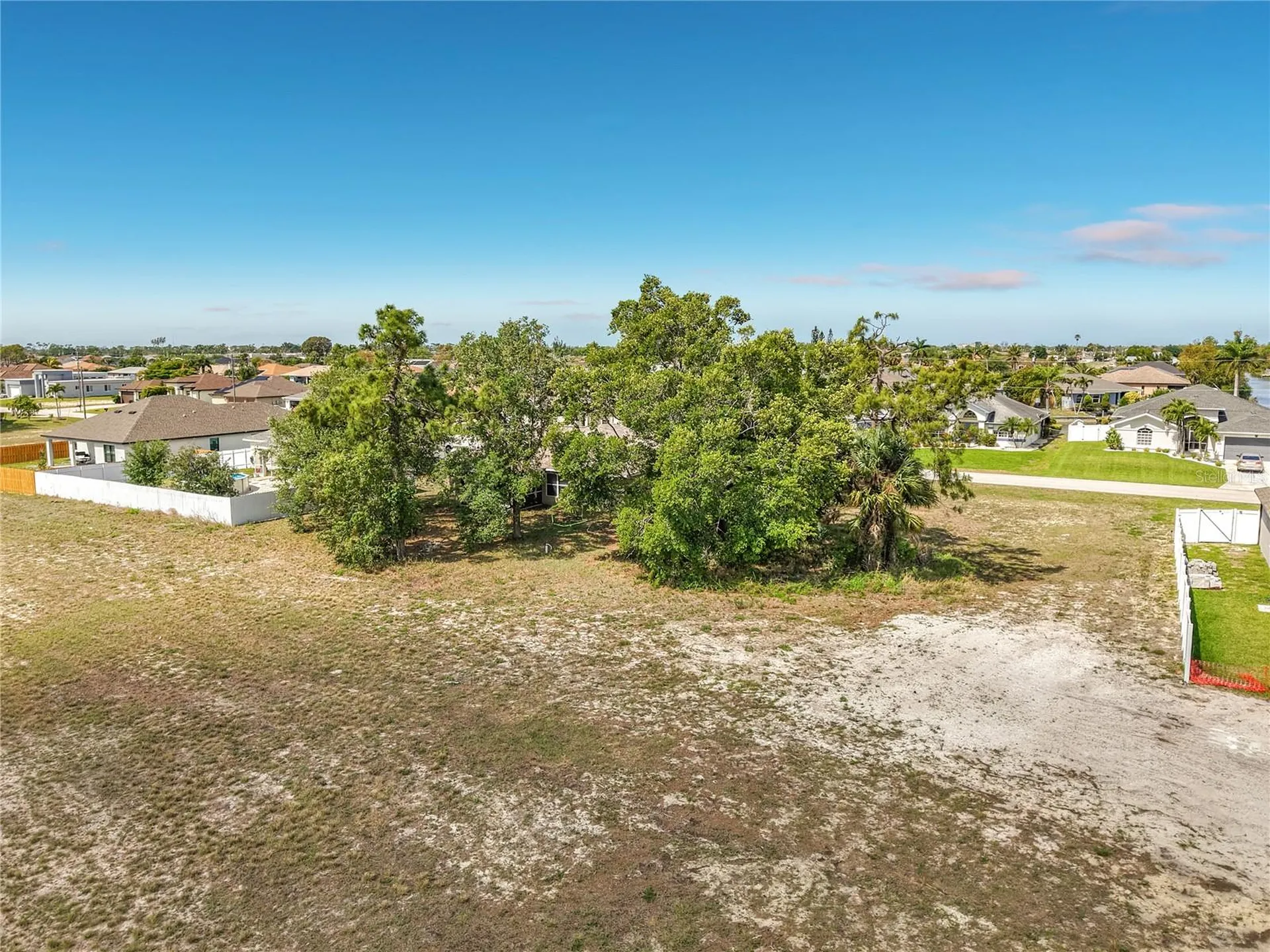 1305 SW 8th Place Cape Coral FL 33991