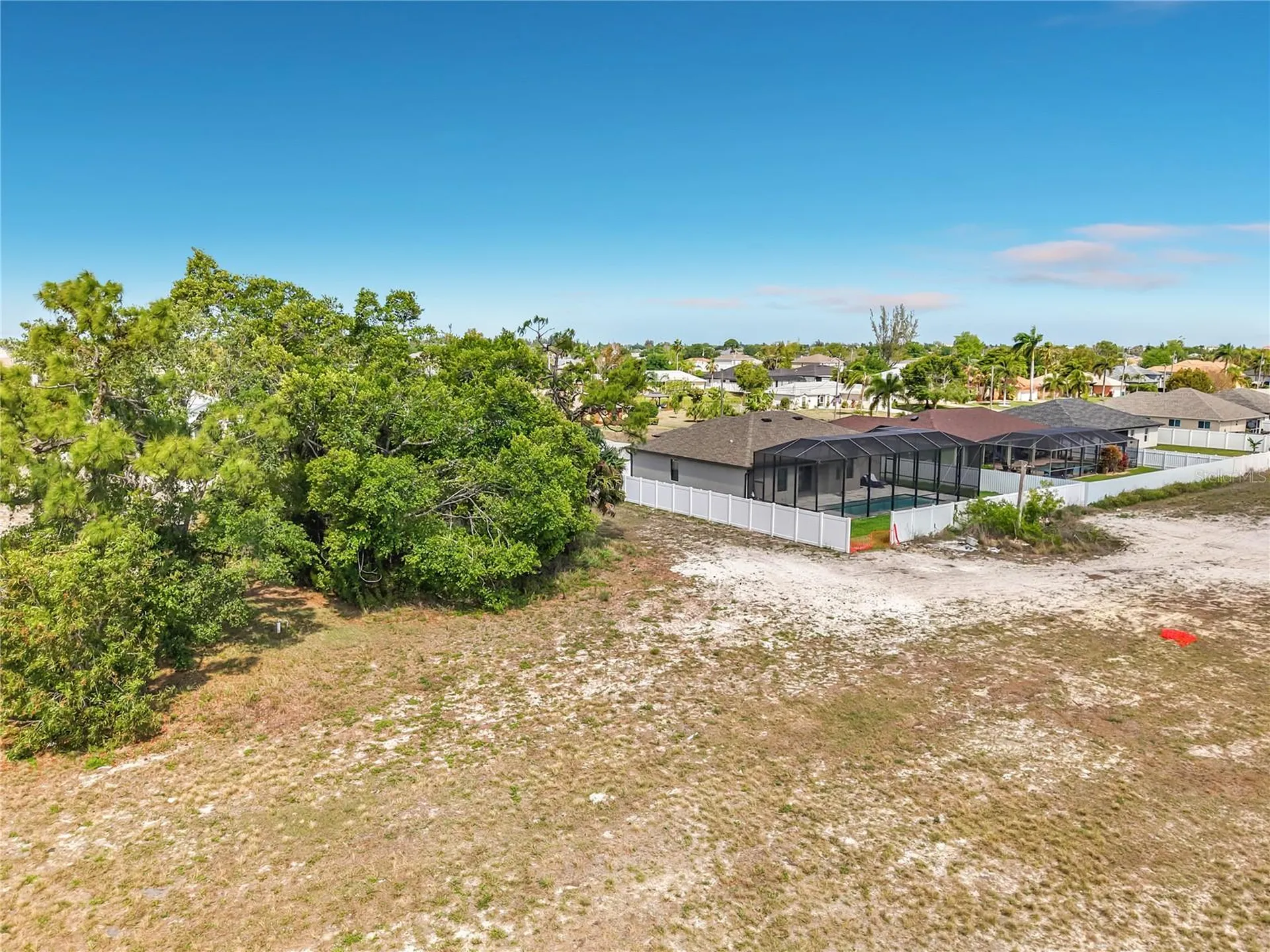 1305 SW 8th Place Cape Coral FL 33991