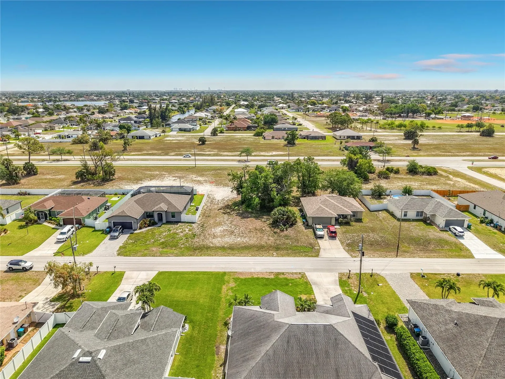1305 SW 8th Place Cape Coral FL 33991