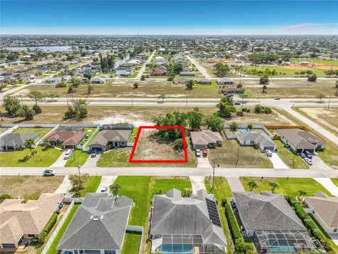 1305 SW 8th Place Cape Coral FL 33991