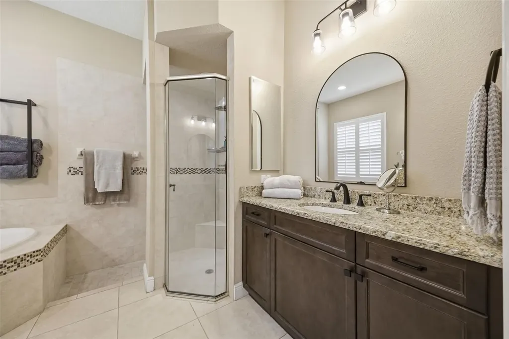 5903 Alana Leigh Place Lithia FL 33547