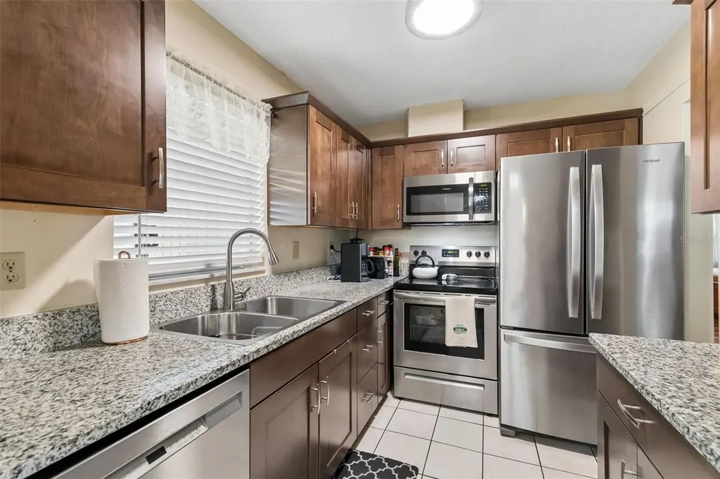 1904 Canterbury Lane Sun City Center FL 33573