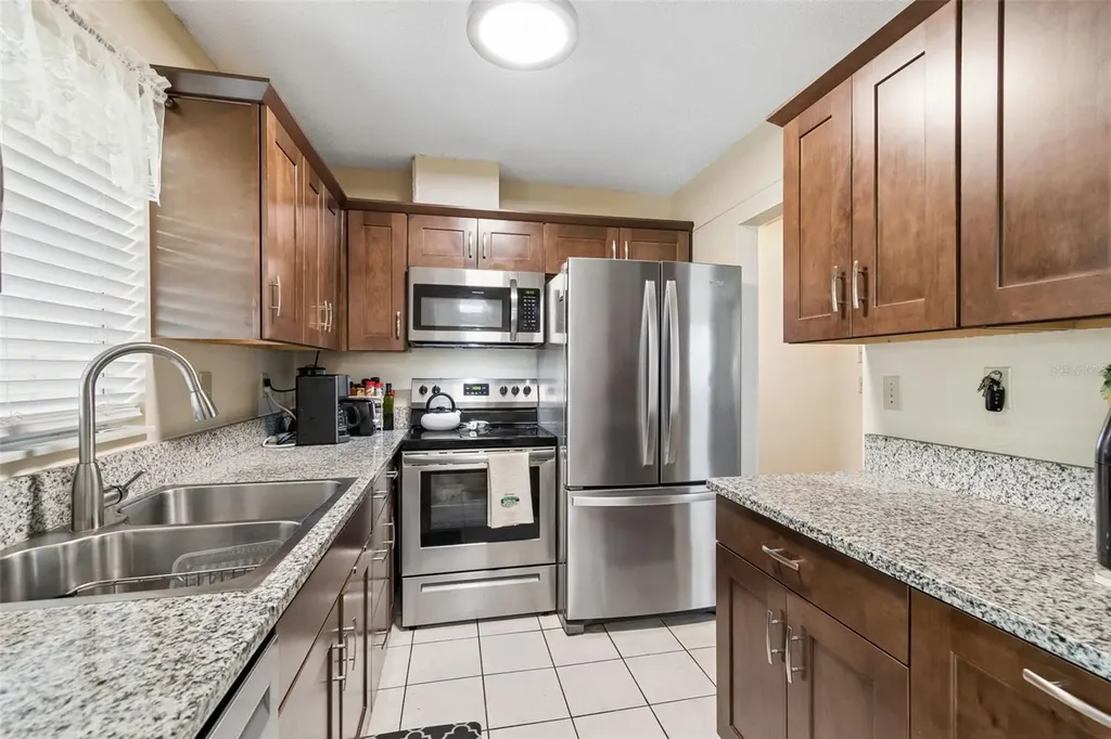 1904 Canterbury Lane Sun City Center FL 33573