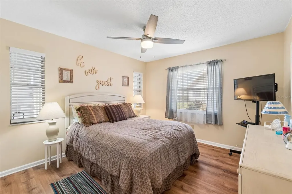 1904 Canterbury Lane Sun City Center FL 33573