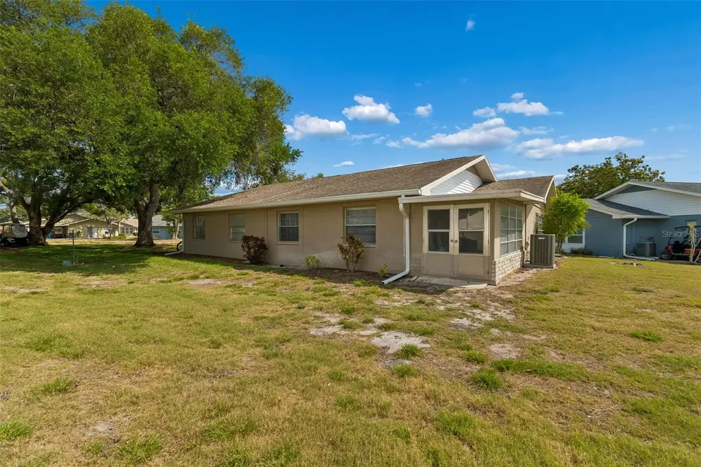 1904 Canterbury Lane Sun City Center FL 33573