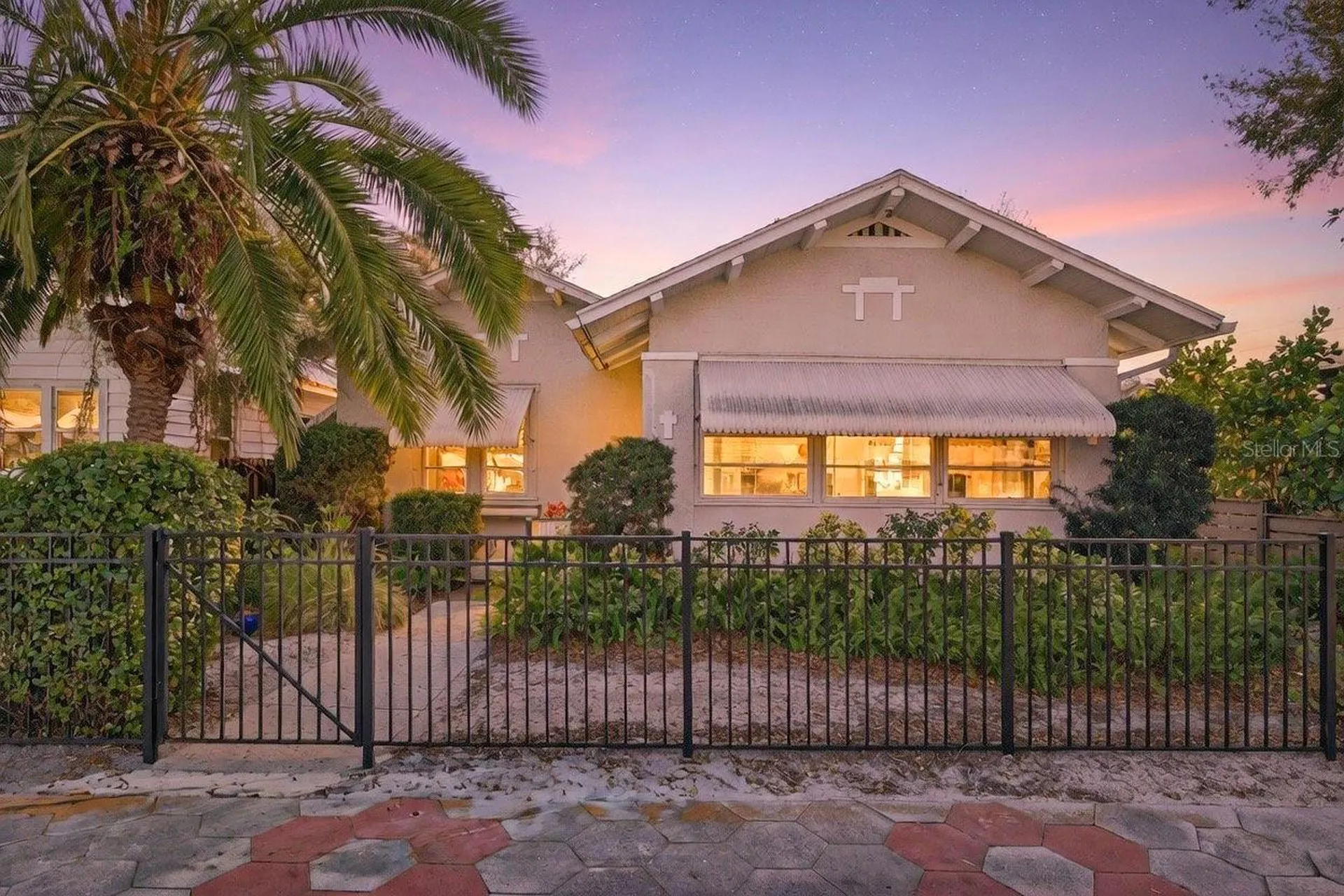 1138 23rd Avenue N St Petersburg FL 33704