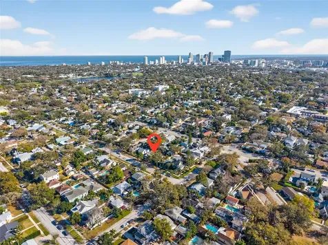1138 23rd Avenue N St Petersburg FL 33704