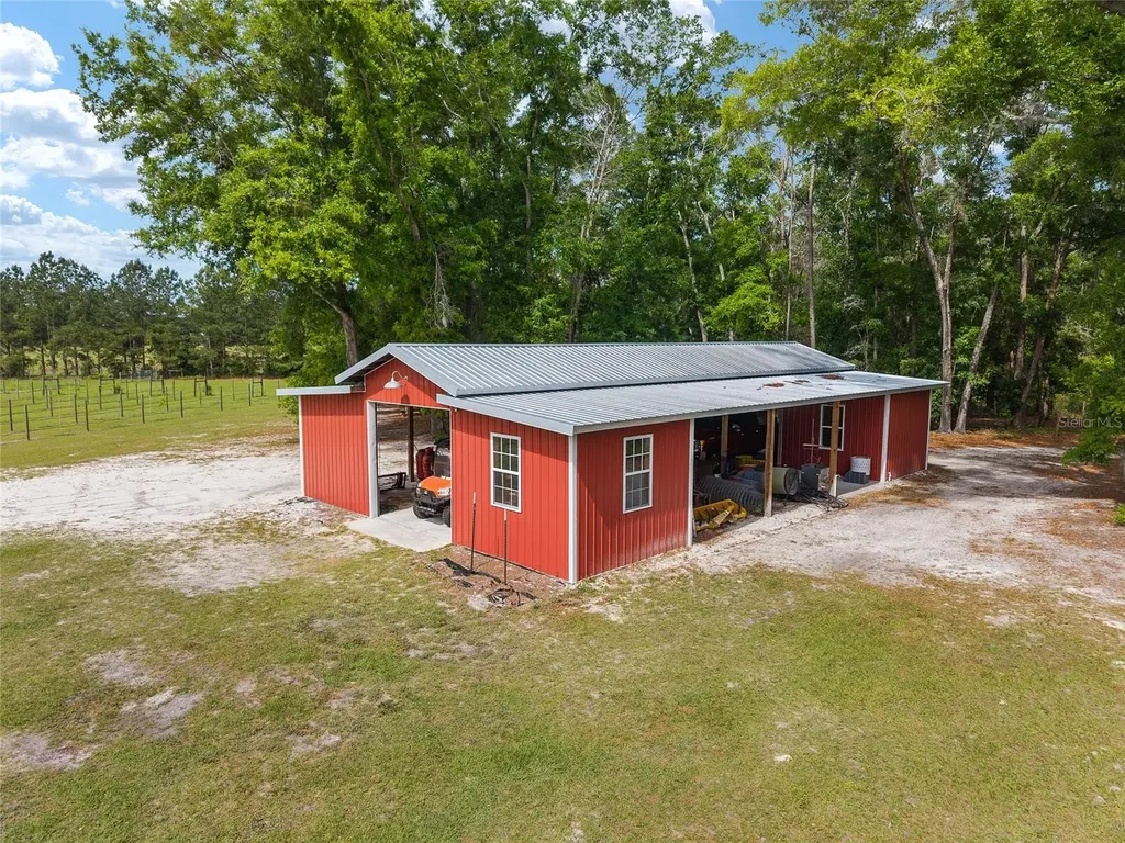 3725 172nd Street Wellborn FL 32094