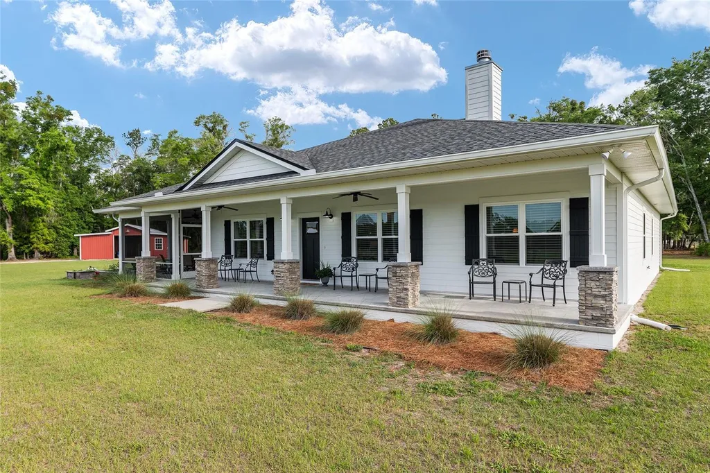 3725 172nd Street Wellborn FL 32094