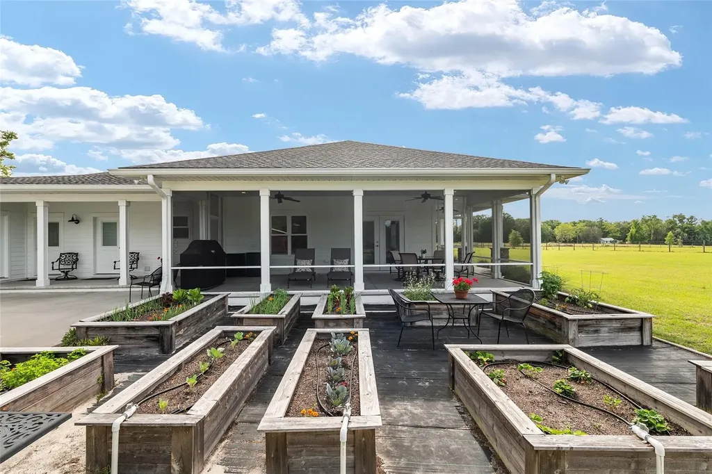 3725 172nd Street Wellborn FL 32094