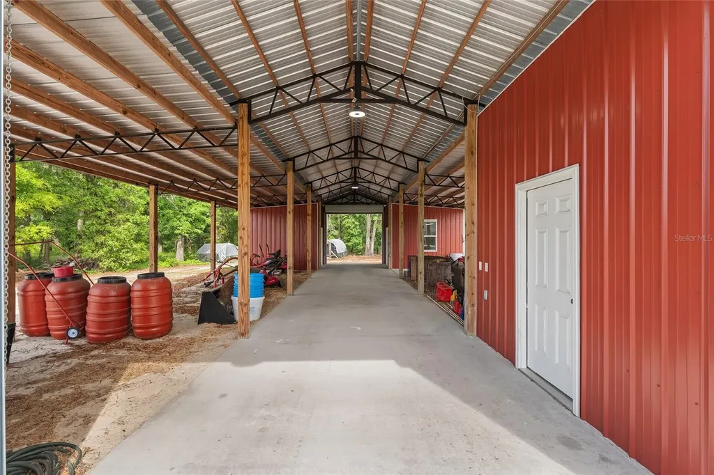 3725 172nd Street Wellborn FL 32094