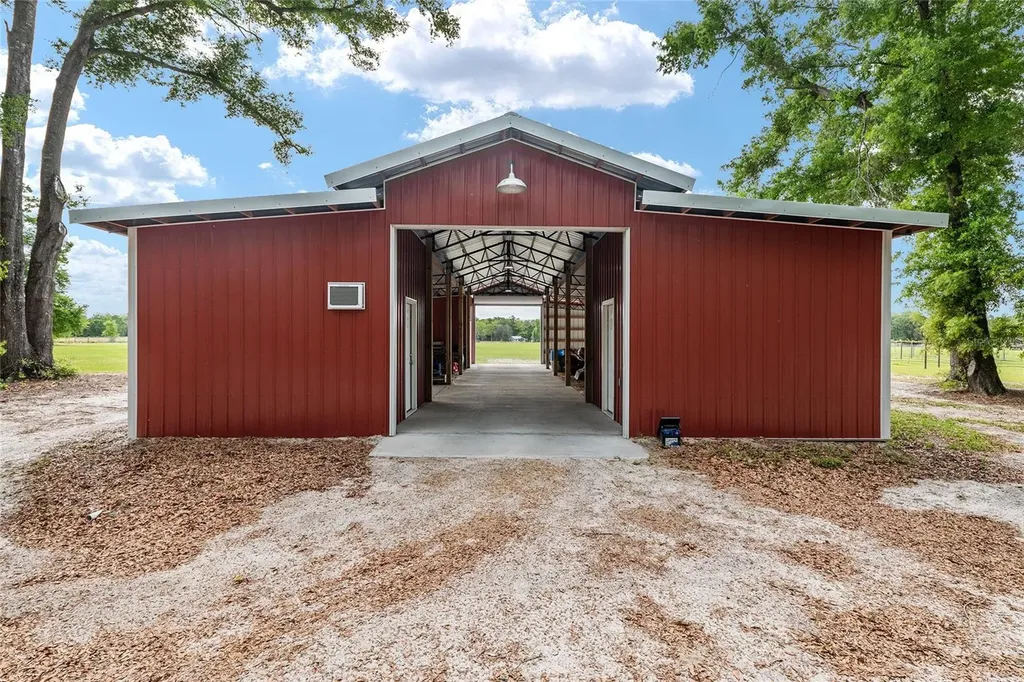 3725 172nd Street Wellborn FL 32094