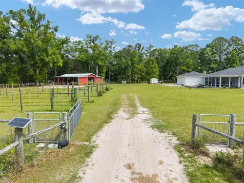 3725 172nd Street Wellborn FL 32094