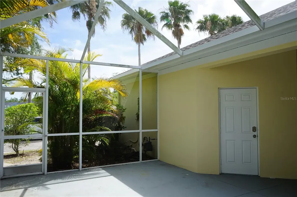201 Sunset Crest Court Apollo Beach FL 33572