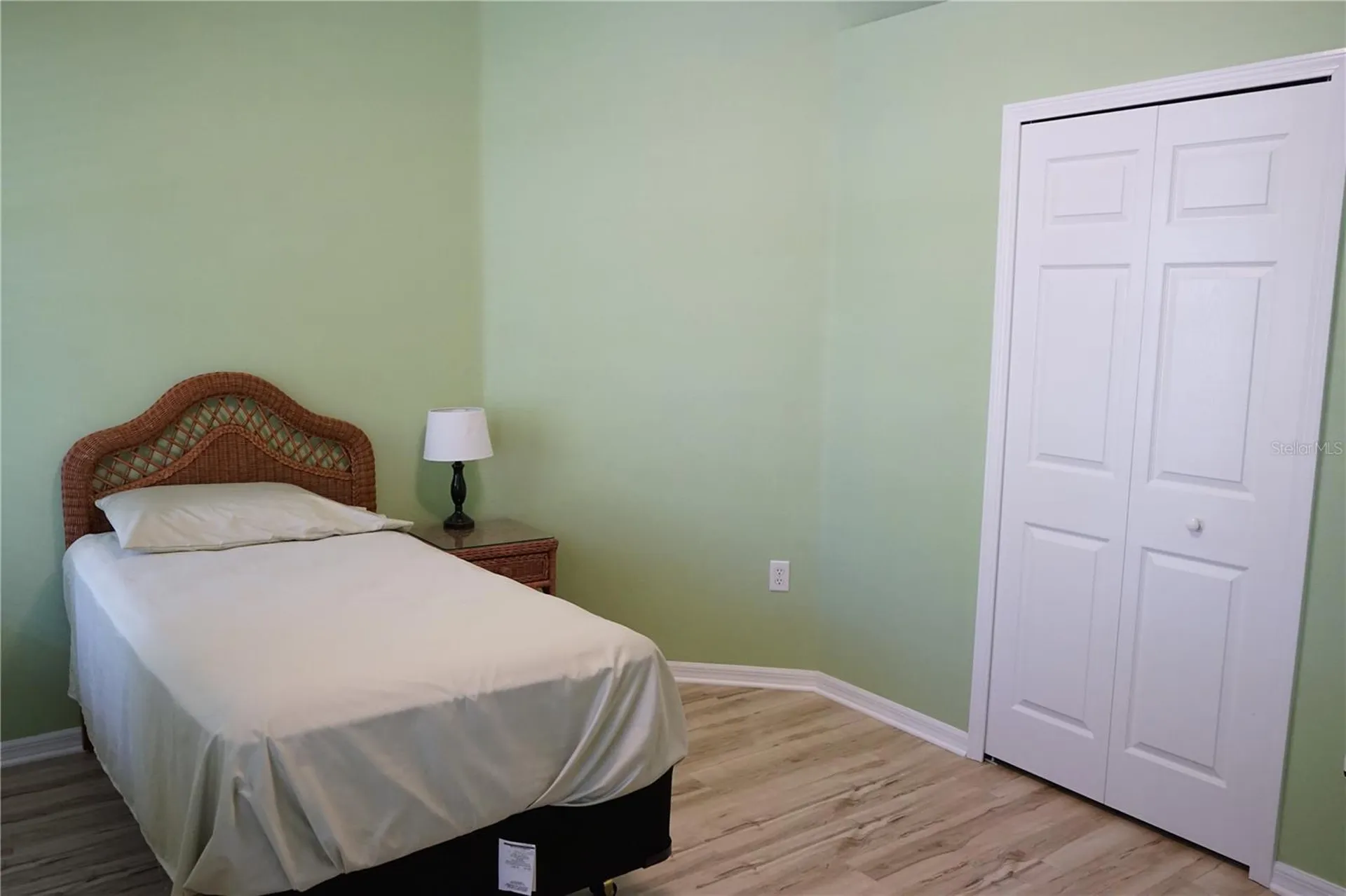 201 Sunset Crest Court Apollo Beach FL 33572