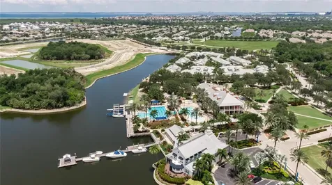 201 Sunset Crest Court Apollo Beach FL 33572
