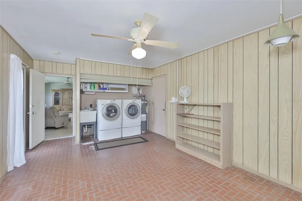 1525 Allegheny Drive Sun City Center FL 33573