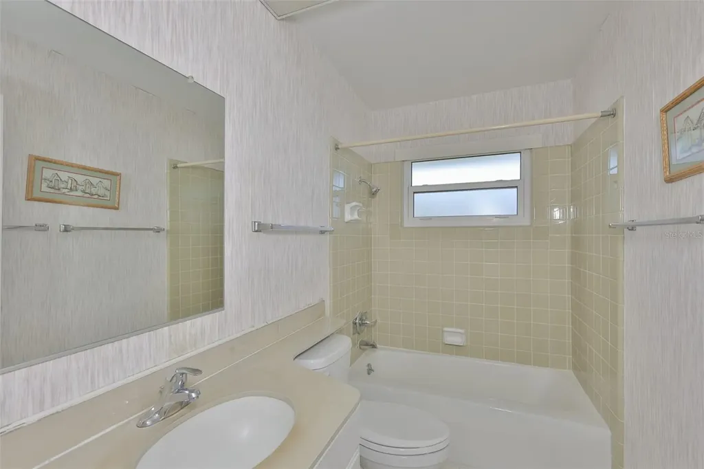 1525 Allegheny Drive Sun City Center FL 33573