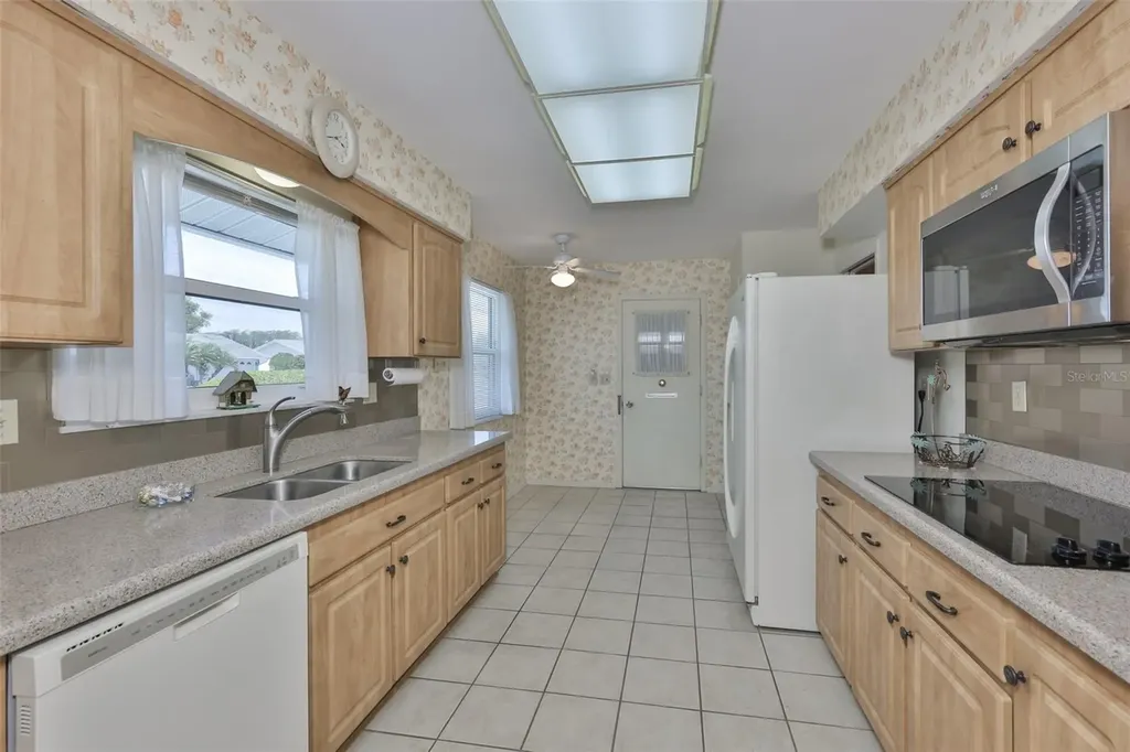 1525 Allegheny Drive Sun City Center FL 33573
