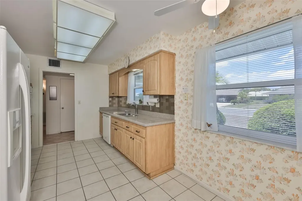 1525 Allegheny Drive Sun City Center FL 33573