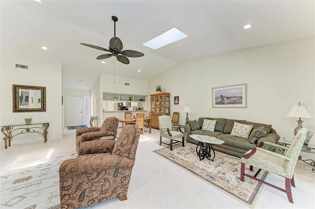 3946 Wilshire Circle E Sarasota FL 34238