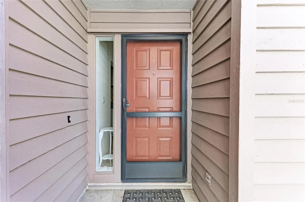 3946 Wilshire Circle E Sarasota FL 34238