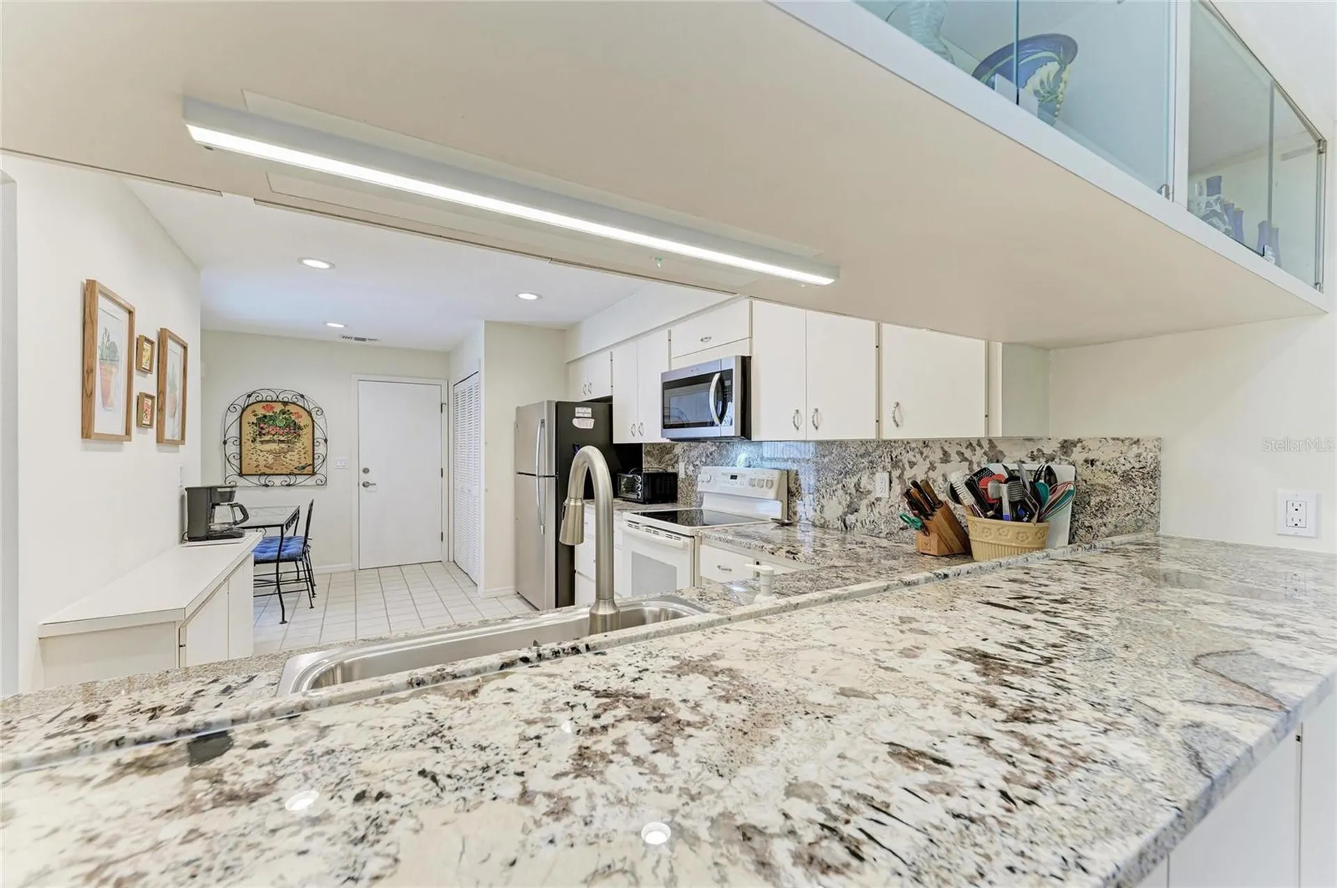 3946 Wilshire Circle E Sarasota FL 34238