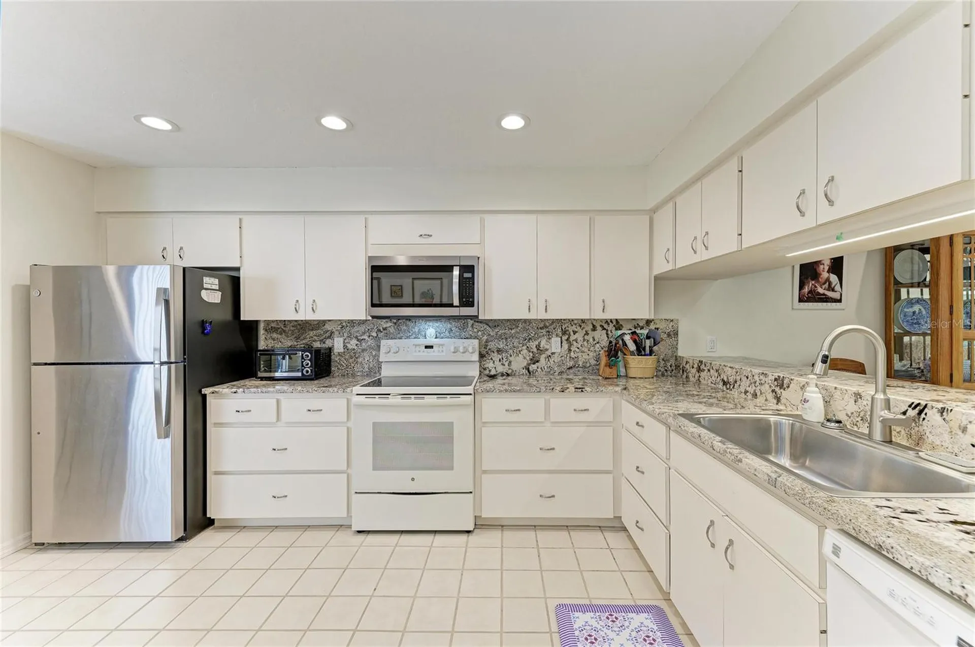 3946 Wilshire Circle E Sarasota FL 34238