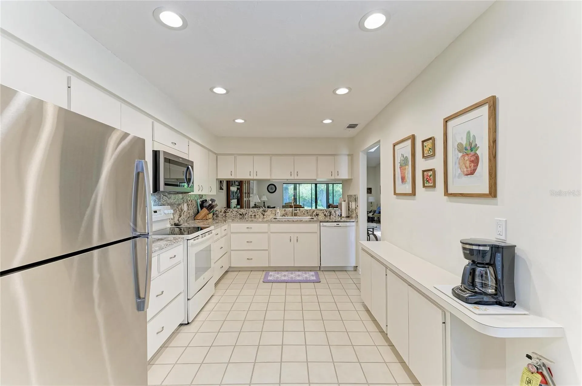 3946 Wilshire Circle E Sarasota FL 34238
