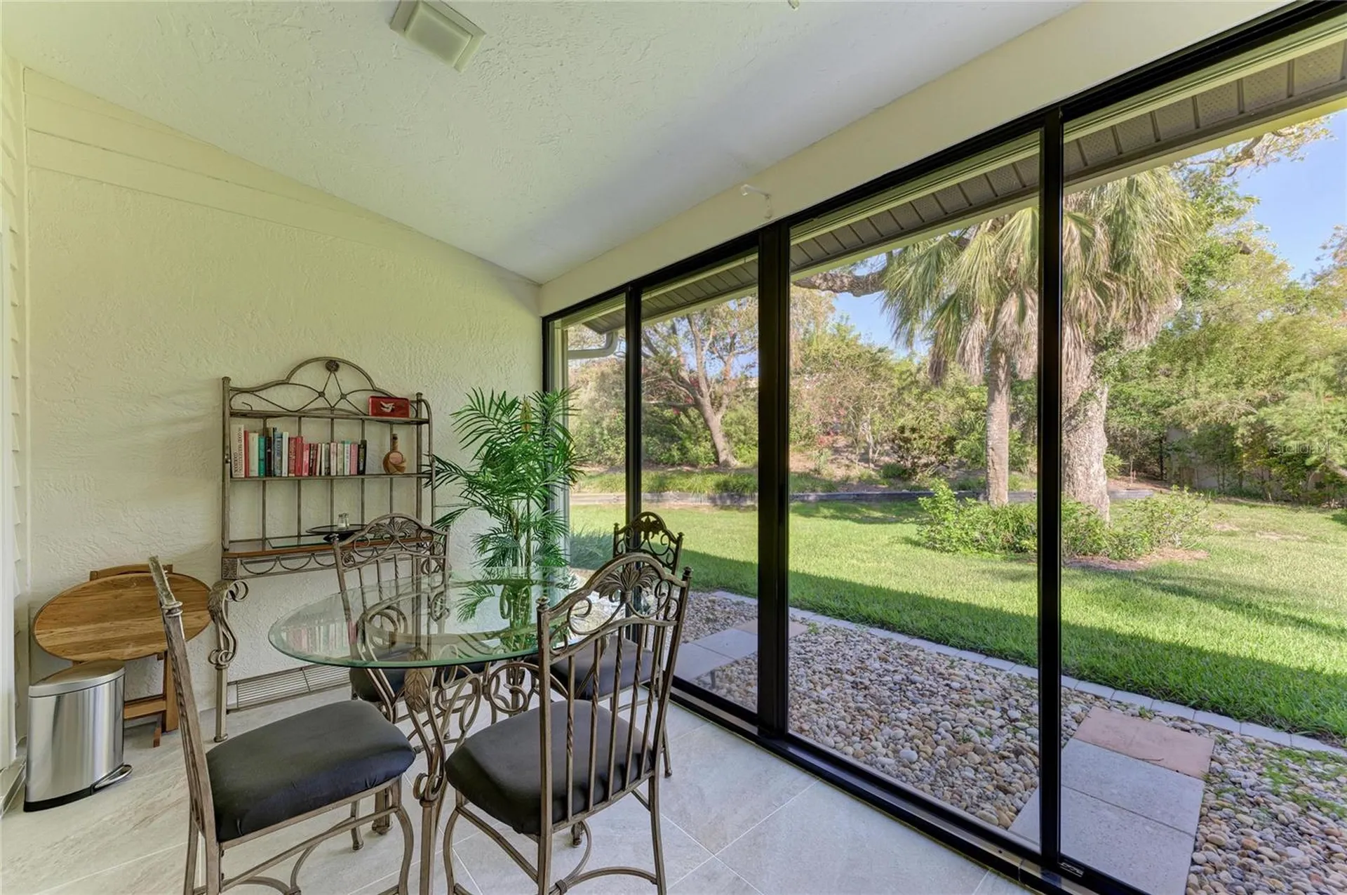 3946 Wilshire Circle E Sarasota FL 34238